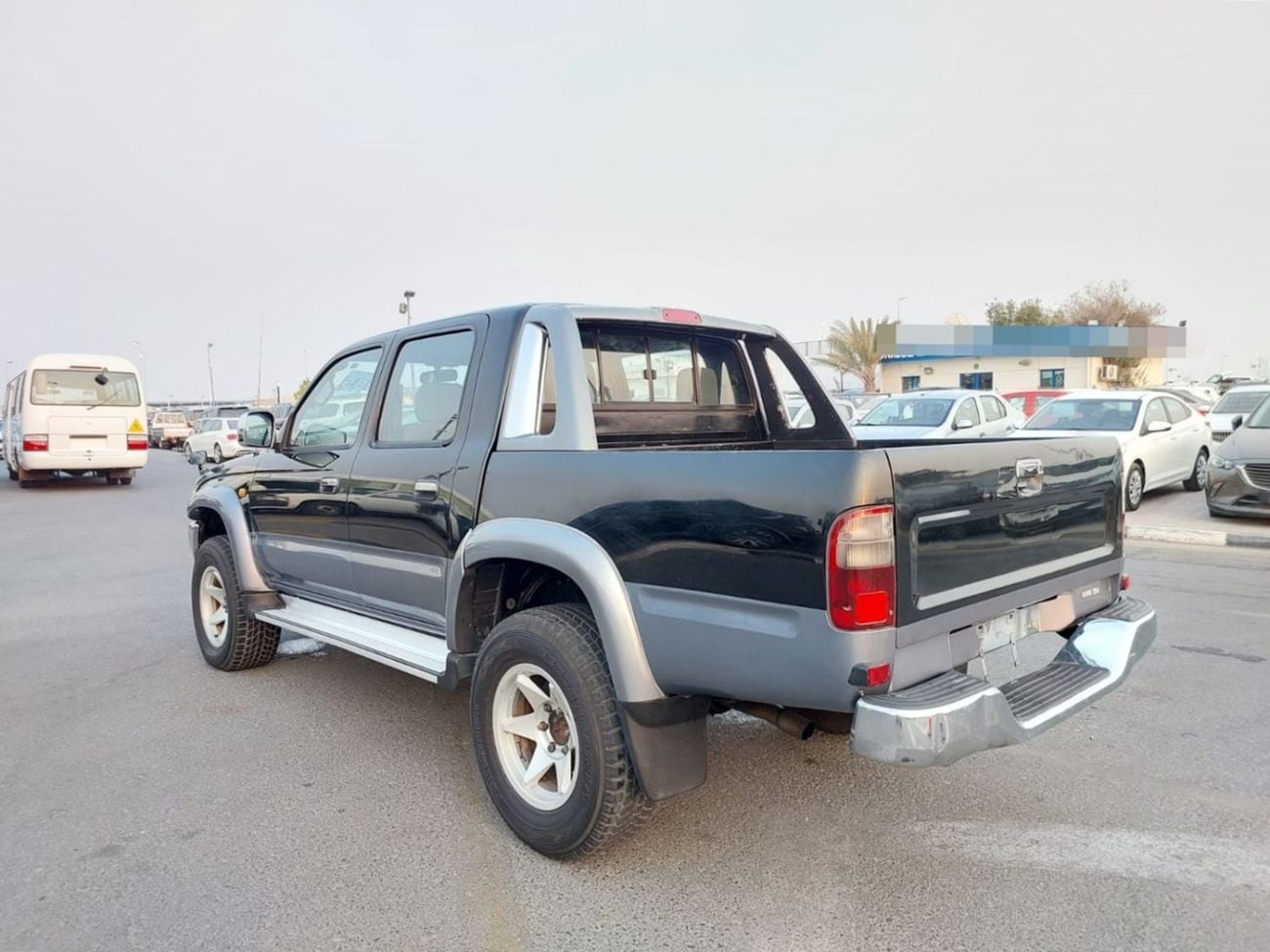 تويوتا هيلوكس TOYOTA HILUX PICK UP RHD 1998 MODEL 2.4 L DIESEL AUTOMATIC(PM01640)