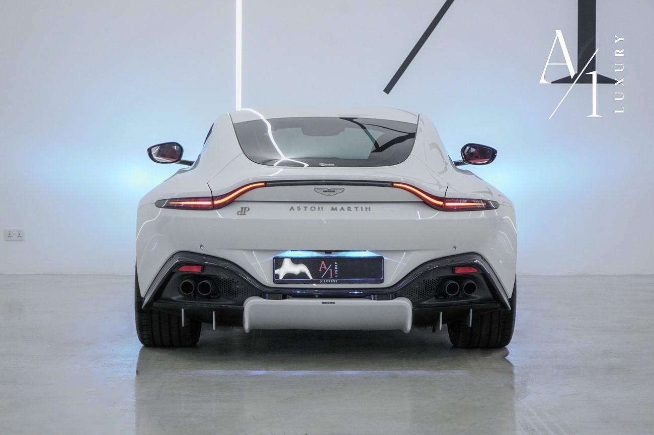 أستون مارتن فانتيج 2023 Aston Martin Vantage, Warranty, Full Service History, Excellent Condition, GCC Spec