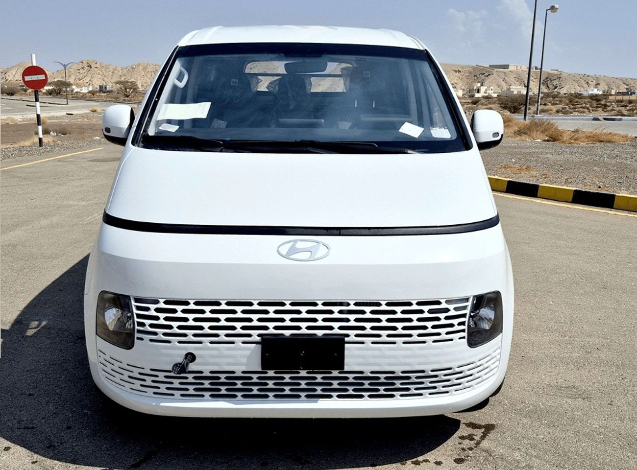 Hyundai Staria 2.2L (US4) 3 SEATER VAN A/T