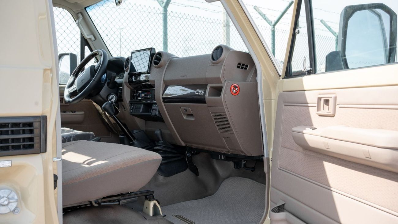 Toyota Land Cruiser Pick Up 2025 Toyota LC79 SC 4.0L Petrol MT