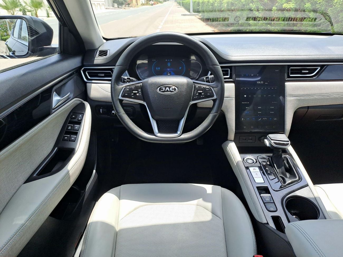 جاك J7 470-MONTHLY | JAC J7 | 2023 | GCC | FULL OPTION LUXURY | ACCIDENT FREE