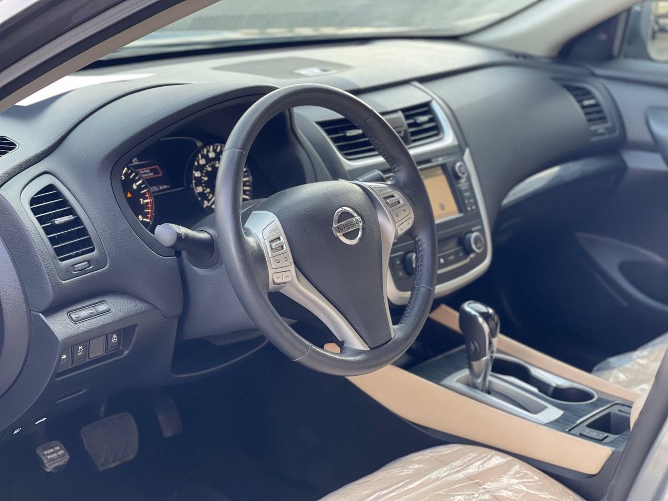 Nissan Altima SL 2.5L SL / V4 2.5L / RADAR / SUNROOF / BLIND SPOTS / BIG RIMS /SUPER CLEAN