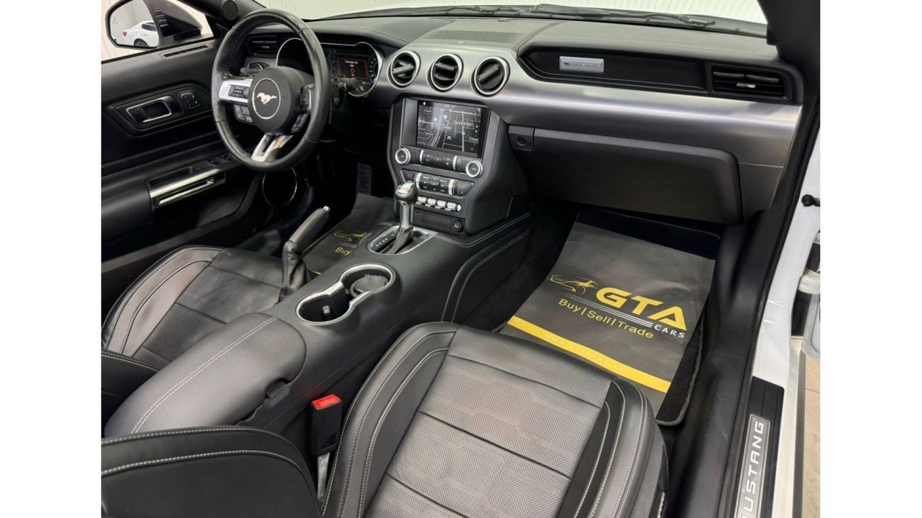 Ford Mustang 2019 Ford Mustang GT Convertible, Nov 2026 Ford Warranty, Service Pack, Excellent Condition, GCC