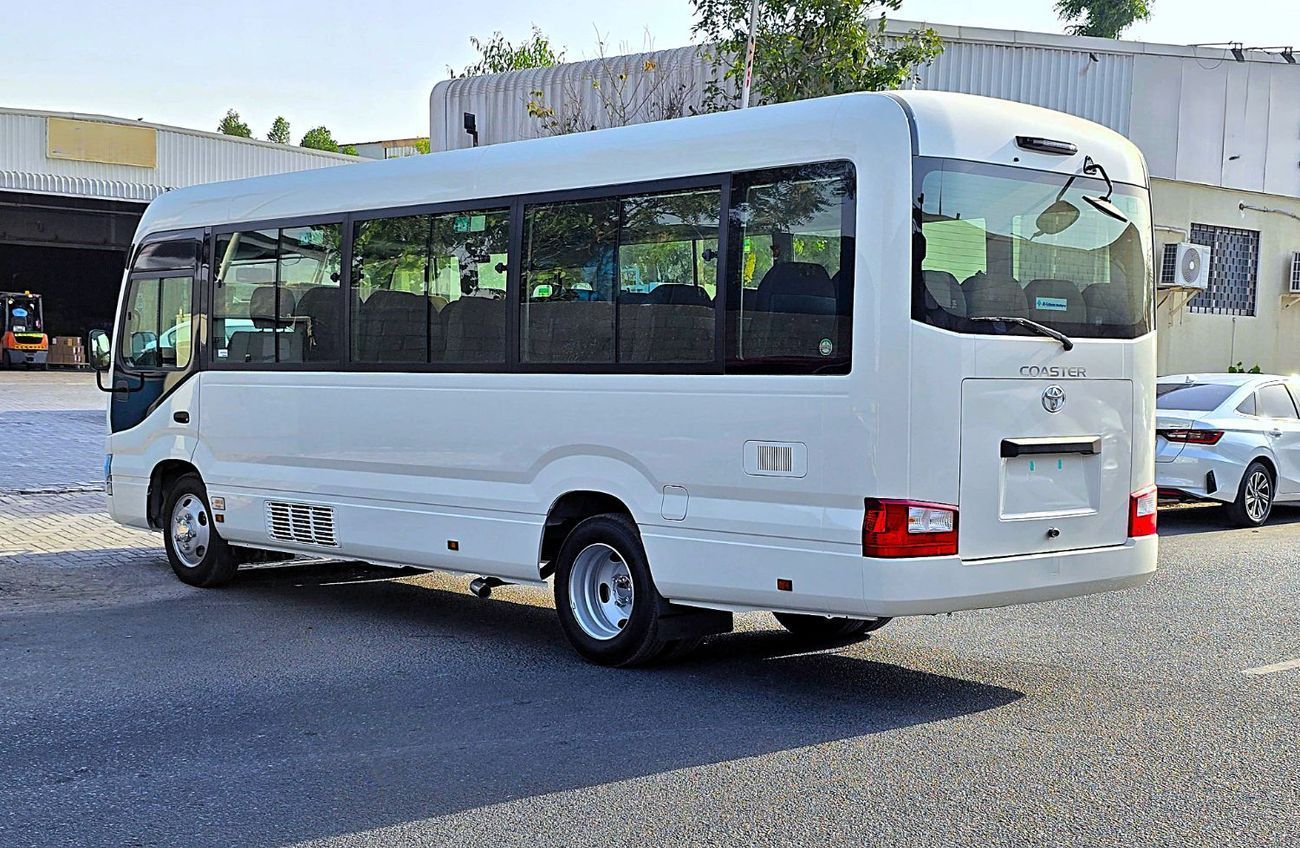 Toyota Coaster AL FUTAIM - TOYOTA COASTER PETROL 2.7 MT - AUTO DOOR - 23 SEATER  - 2025 MODEL - WHITE 
