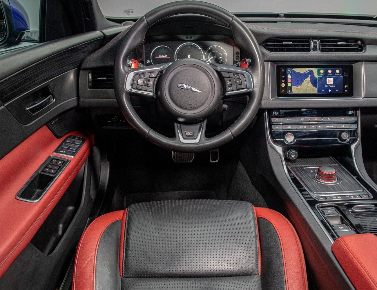 جاكوار XF S 3.0L Sedan