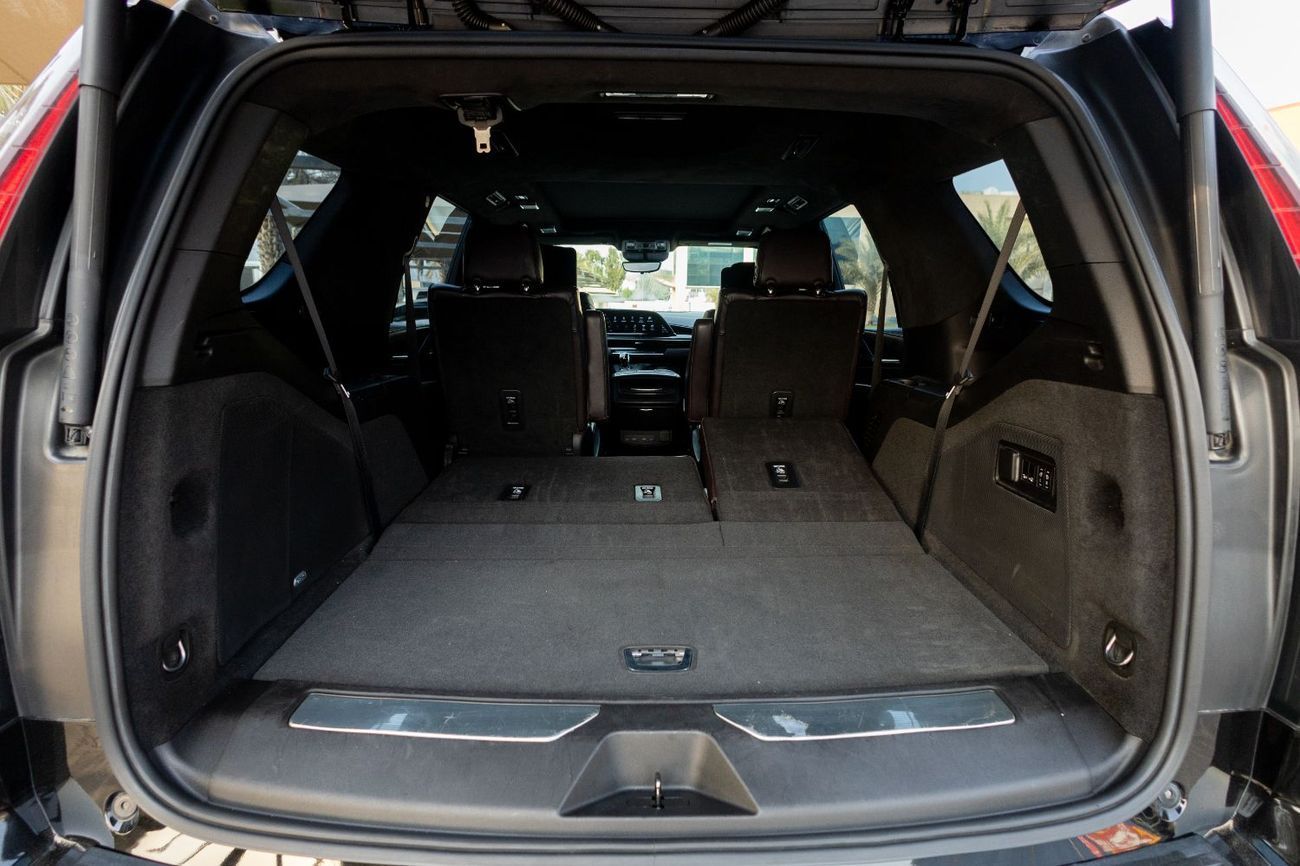 Cadillac Escalade Sport Platinum 6.2L 4WD