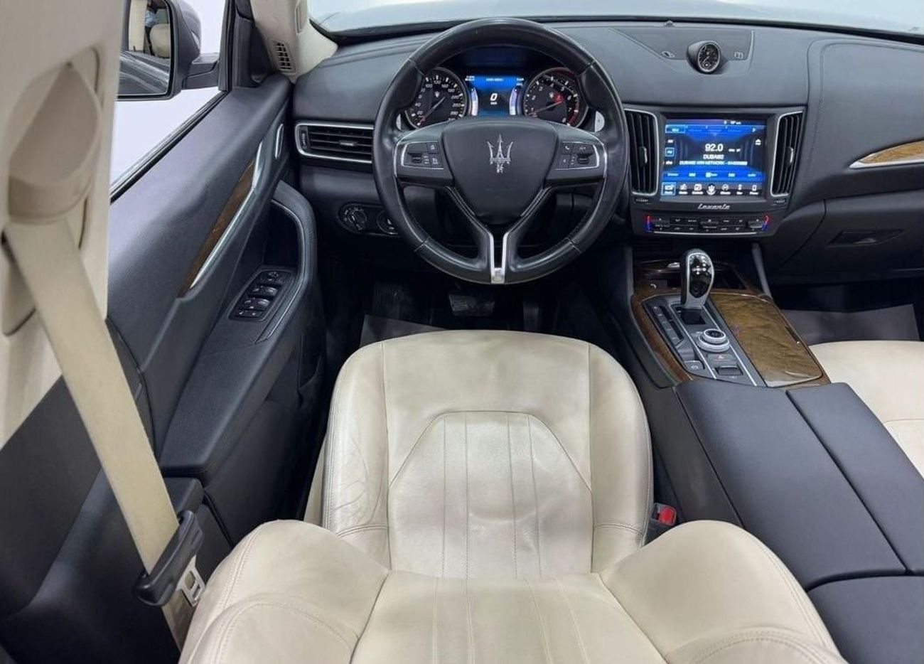 Maserati Levante SQ4 3.0L (430 HP) 2017 Maserati Levante SQ4, Warranty, Full Service History, Excellent Condition, GC