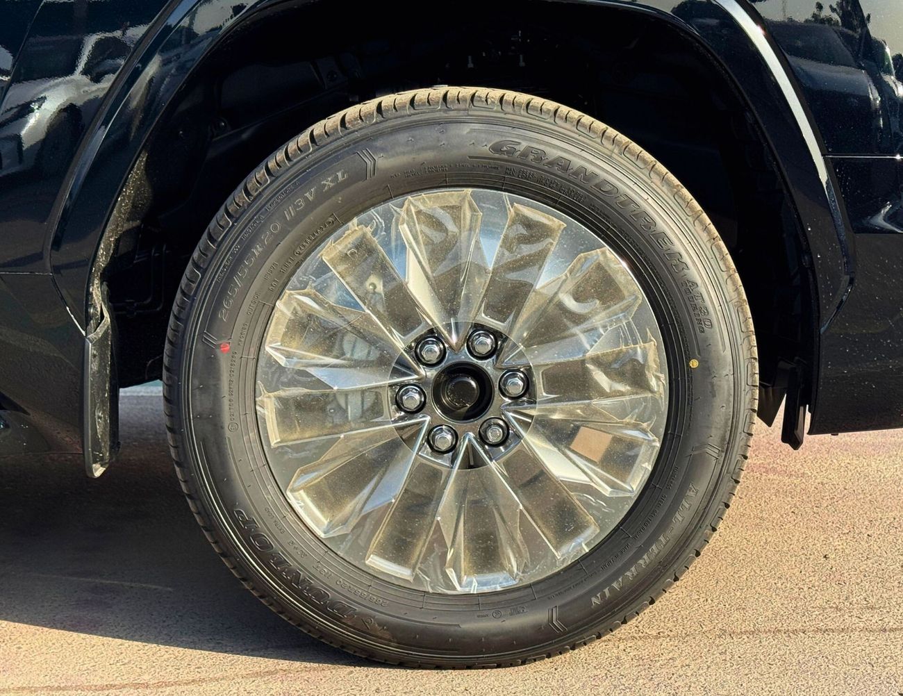 تويوتا لاند كروزر GXR / 4.0L PETROL / PWR SEATS & VENTILATION / SPEEDOMETR / SUNROOF / HIGH OPTION / CODE# GXR42H