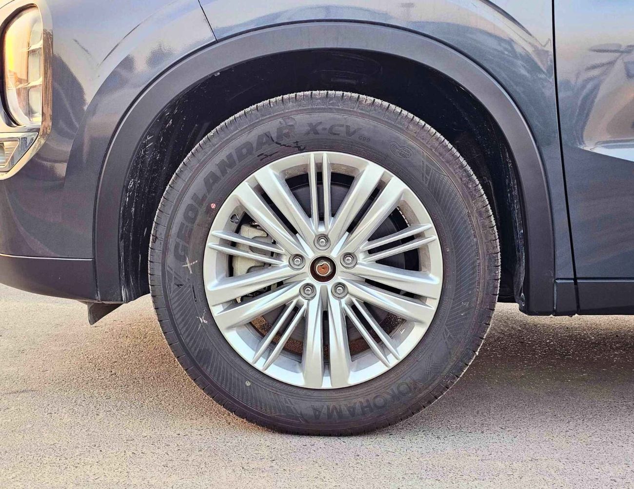 Mitsubishi Outlander 2.5L PETROL / LIMOUSINE LEATHER, FR&RR PARKING SENSOR, DVD+CAMERA / (CODE # F03)   E