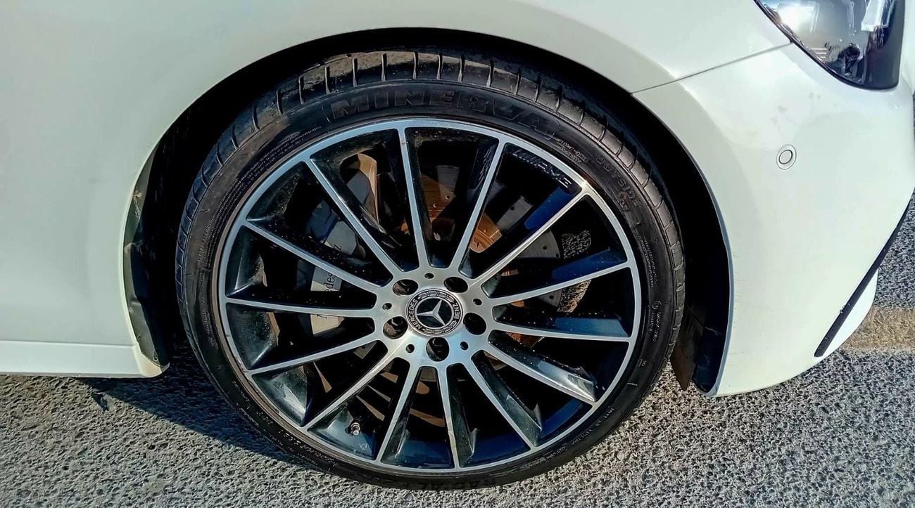 مرسيدس بنز E 350 4MATIC (NON GCC) مرسيدس E350
