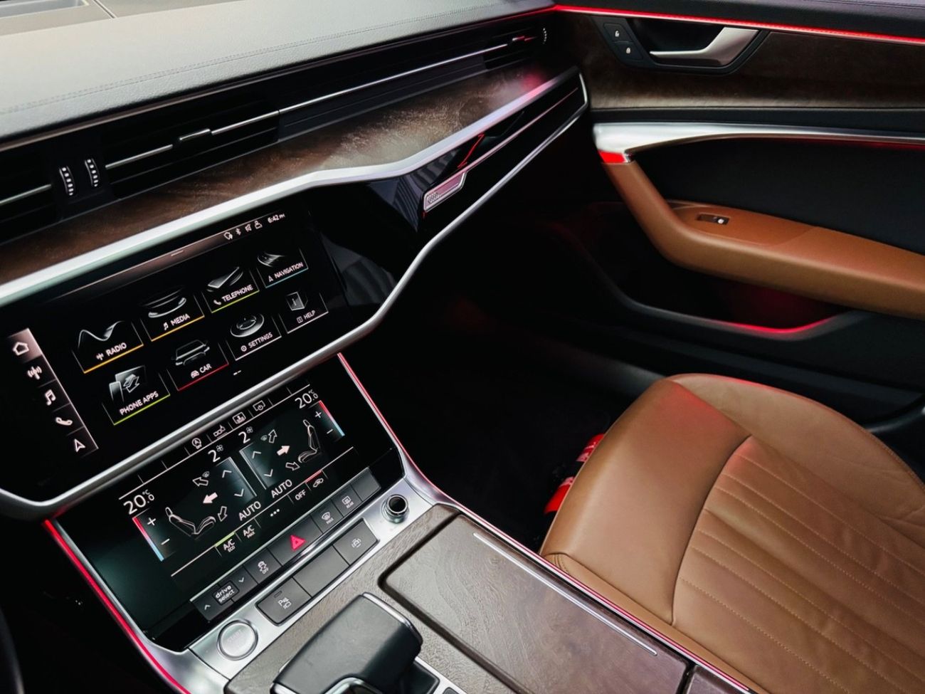 Audi A6 45 TFSI quattro  S-Line 2.0L