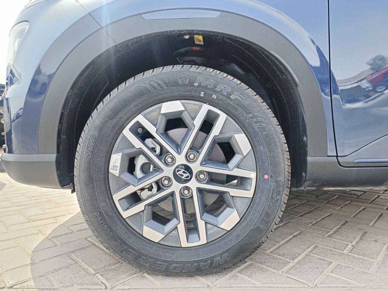 هيونداي فنيو Premier Plus Turbo/ 1.0L V4/ SUNROOF/ FULL OPTION (CODE # VEN10AF)