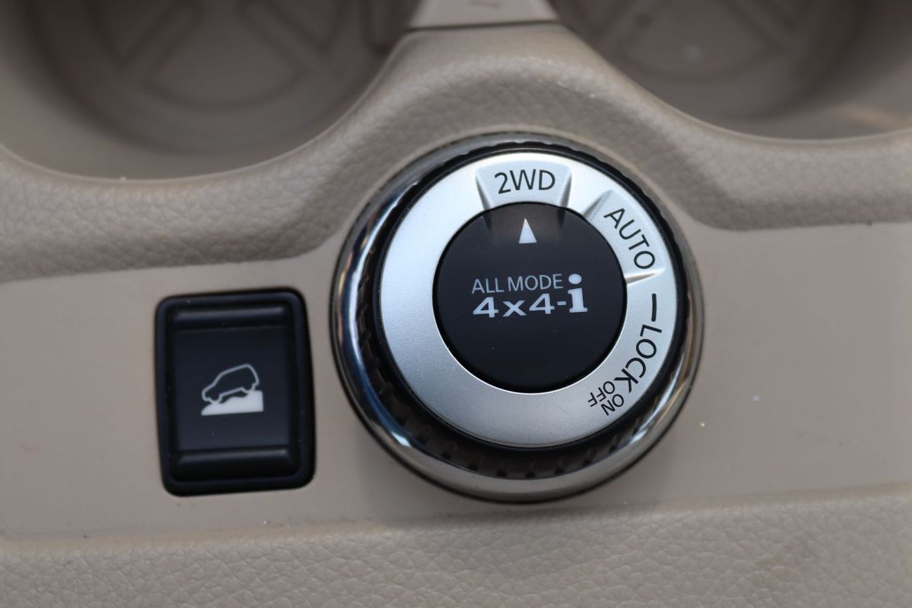 نيسان إكس تريل نيسان إكستريل موديل 2021 خليجى بدون حوادث ممشى 85000 KM بمحرك  2.5 سى سى بسعر 69000درهم