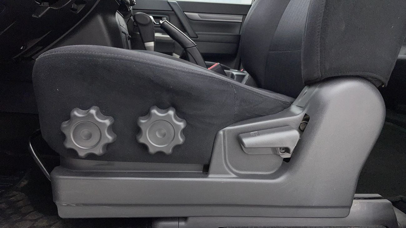 Mitsubishi Pajero GLS BASE 3.5 | Zero Down Payment | Free Home Test Drive