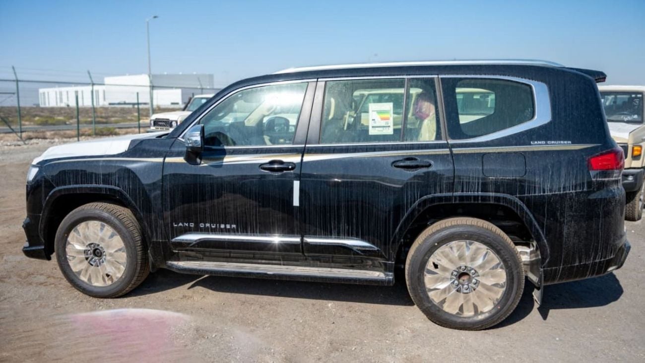 Toyota Land Cruiser VX-V 4.0L | Petrol | V6 | Automatic | 7 Seater | 4 Door