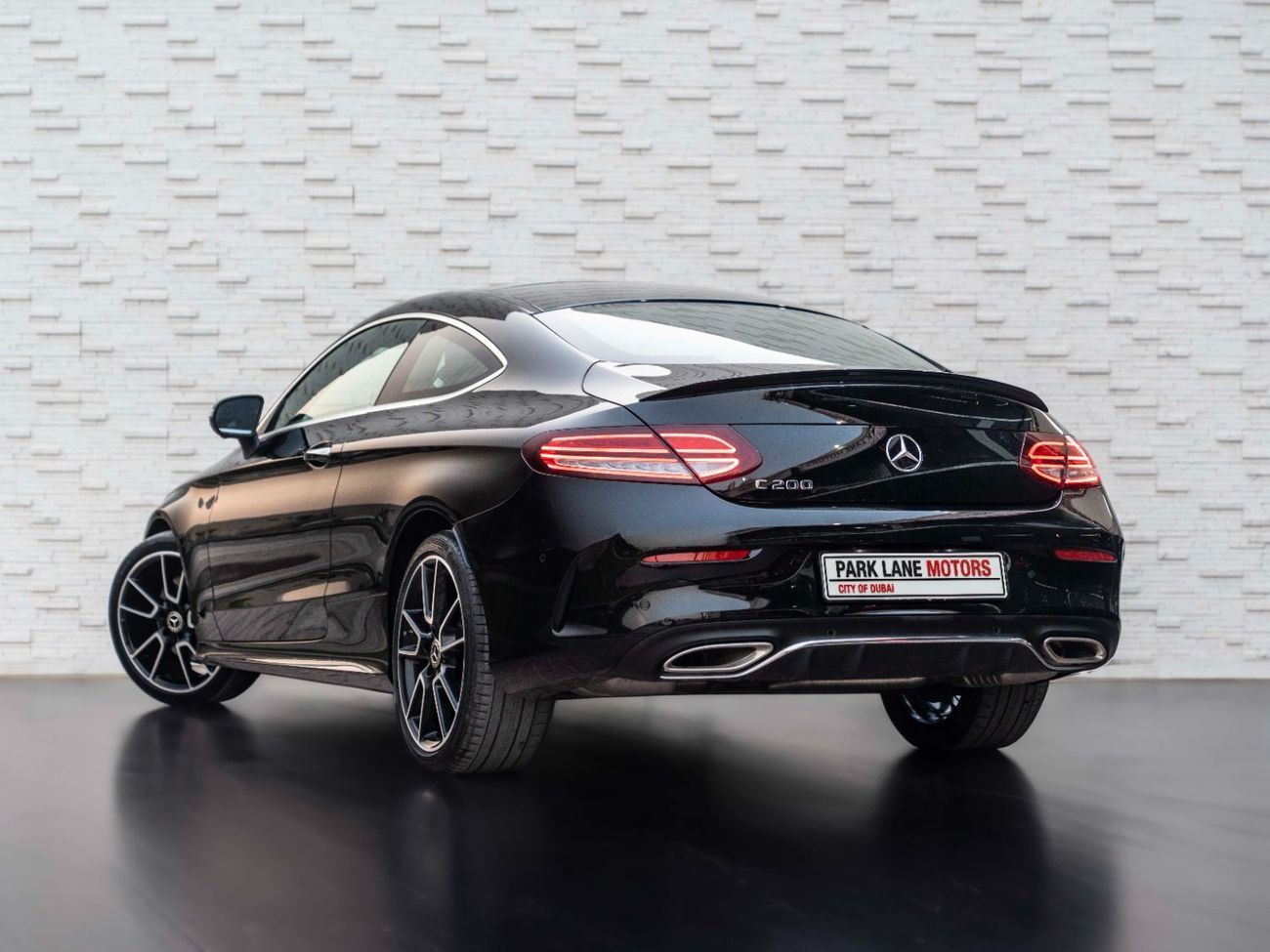 Mercedes-Benz C 200 Premium 2.0L