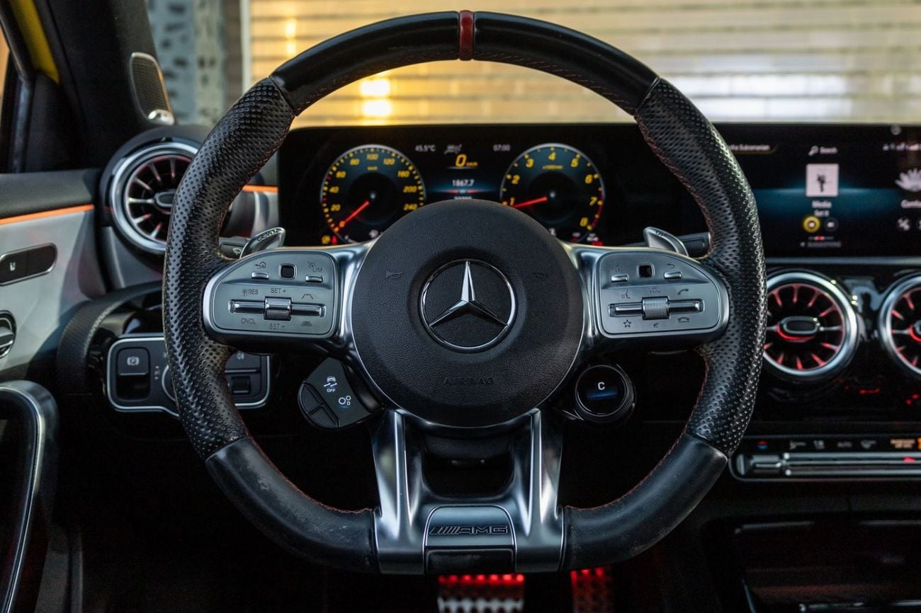 Mercedes Benz A35 AMG Mercedes-Benz A35 AMG Turbo 4MATIC (LOW MILEAGE) 2023 GCC | Agency Warranty | Service Contract
