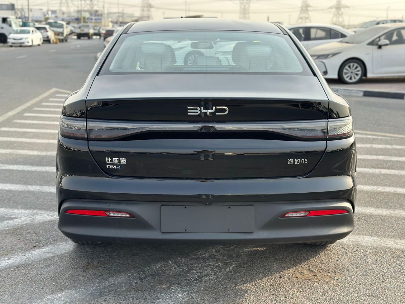 بي واي دي سيل 05 DM-i 2025 BYD SEAL 05 DMI (Export price 50000 Aed)