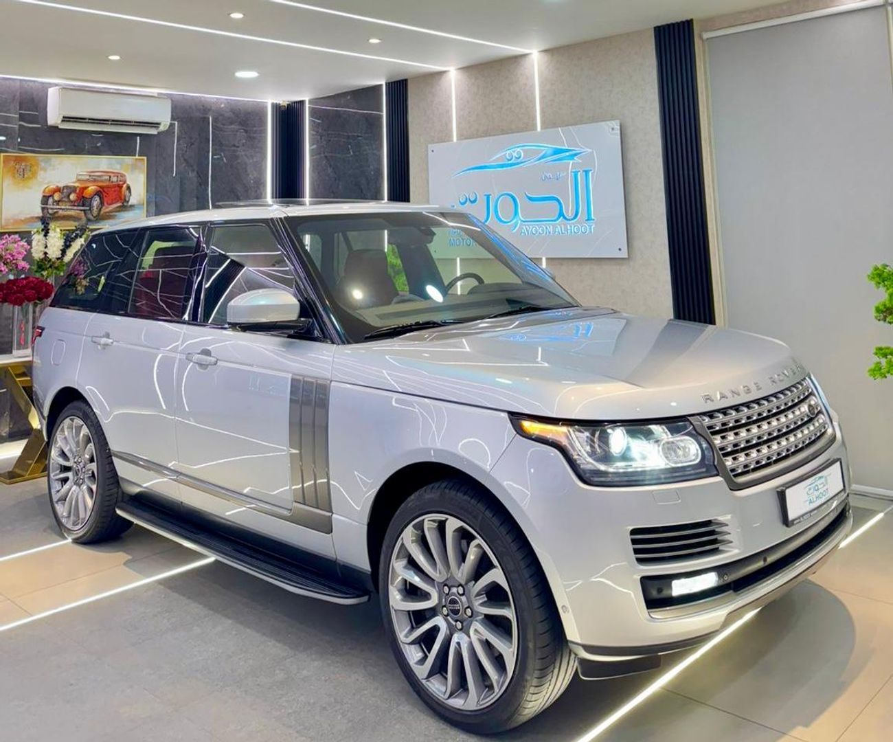 Land Rover Range Rover Supercharged 5.0L LOVELY SUPERCHARGED RR VOGUE V8 || GCC II TOP RANGE || ACCIDENT FREE || LOW MILEAG