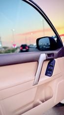 تويوتا برادو GXR 2018 V6 Full option Sunroof, Coolbox , Electric seats top of The Range