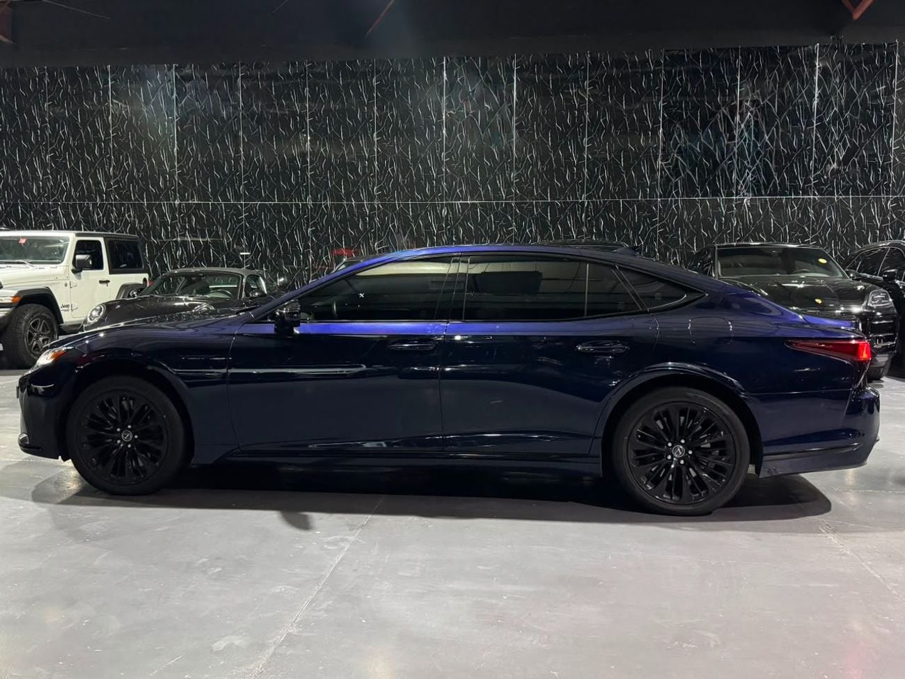 لكزس LS 500 PLATINUM
