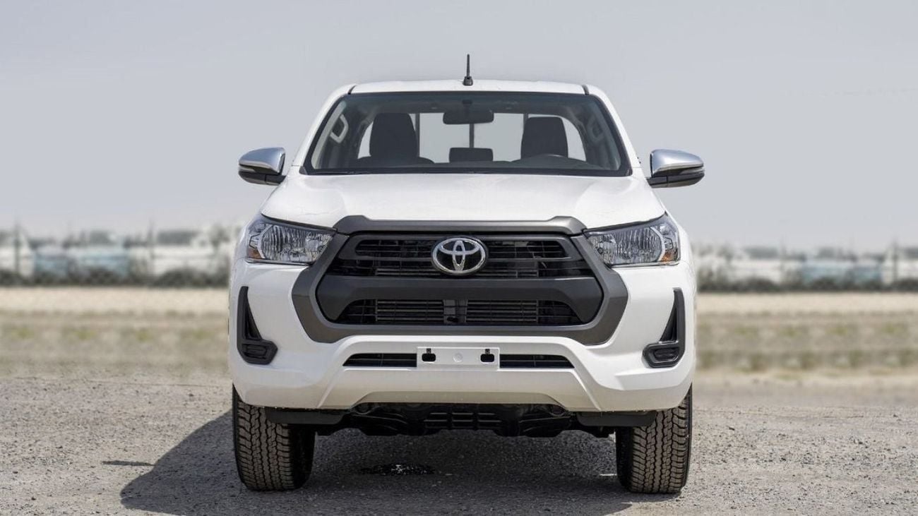 تويوتا هيلوكس GL (LHD) TOYOTA HILUX DC COMFORT PLUS 2.4D MT 4X4 MY2024 - WHITE