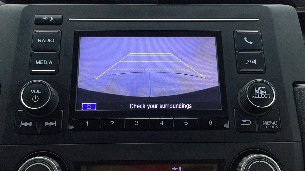 هوندا سيفيك LX SPORT 1.6 | بدون دفعة مقدمة | اختبار القيادة في المنزل