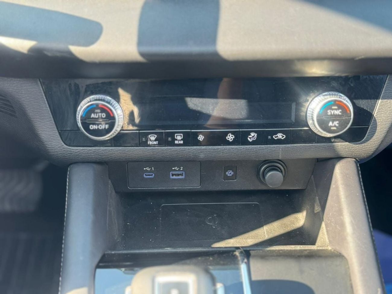 Mitsubishi Outlander GLX Super High 2.4L