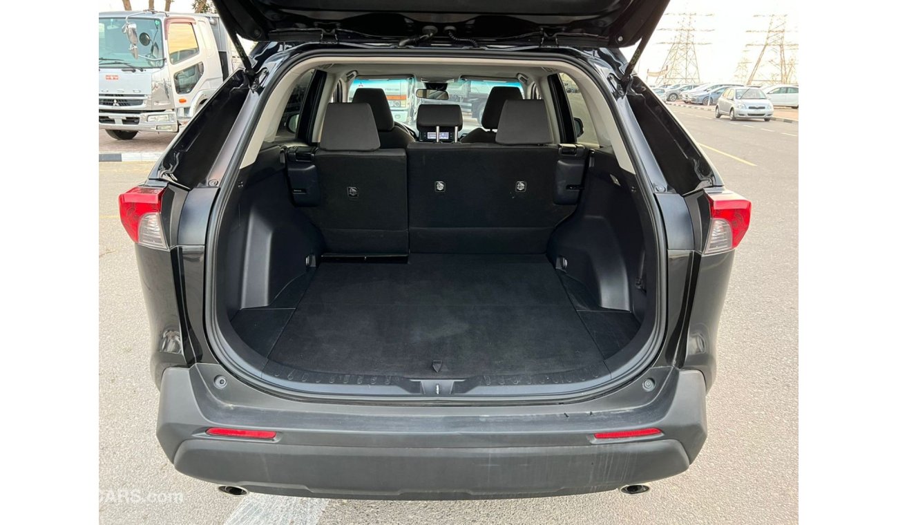 تويوتا راف ٤ 2019 TOYOTA RAV4 XLE / AWD / FULL OPTION