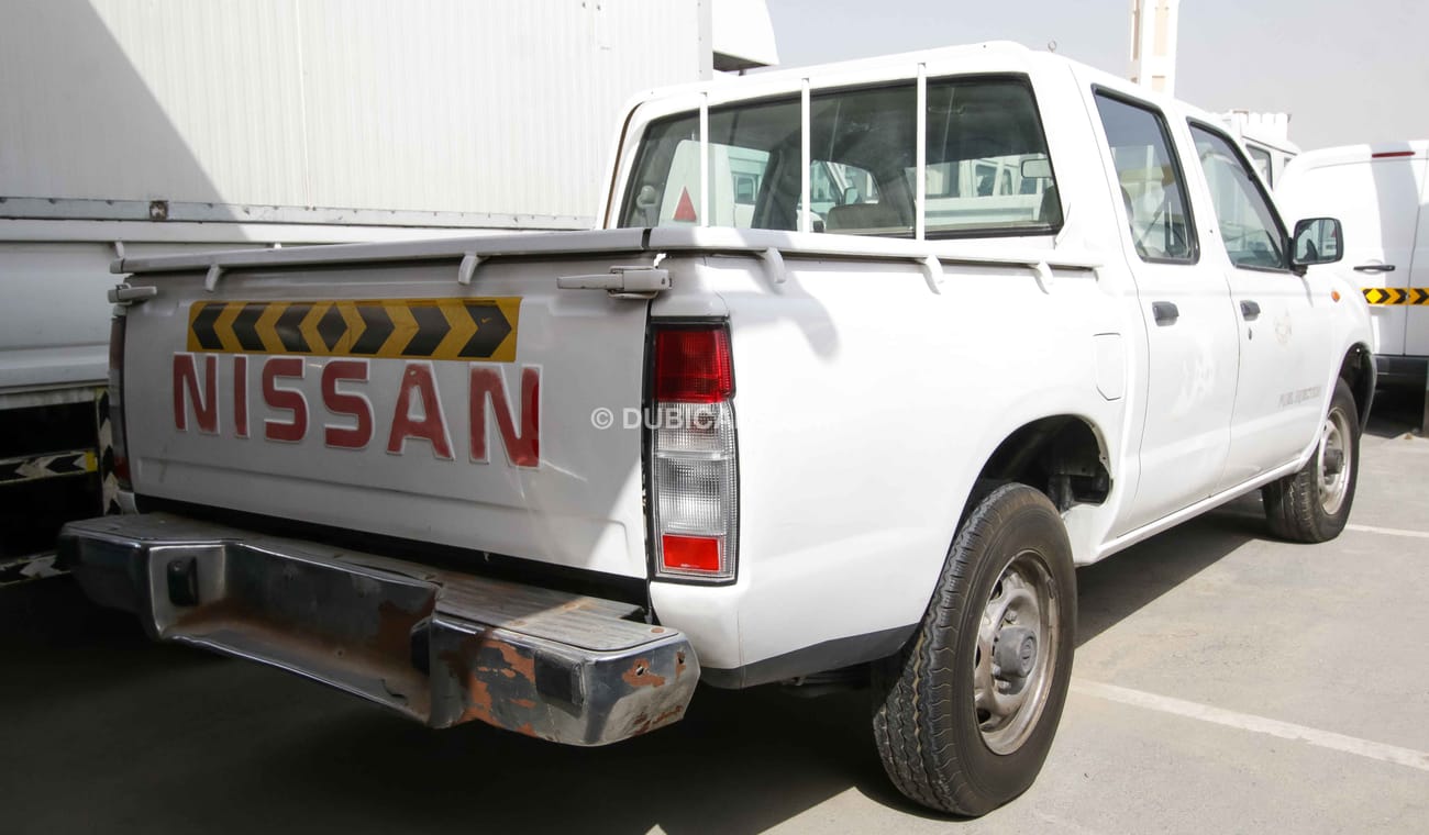 نيسان بيك آب