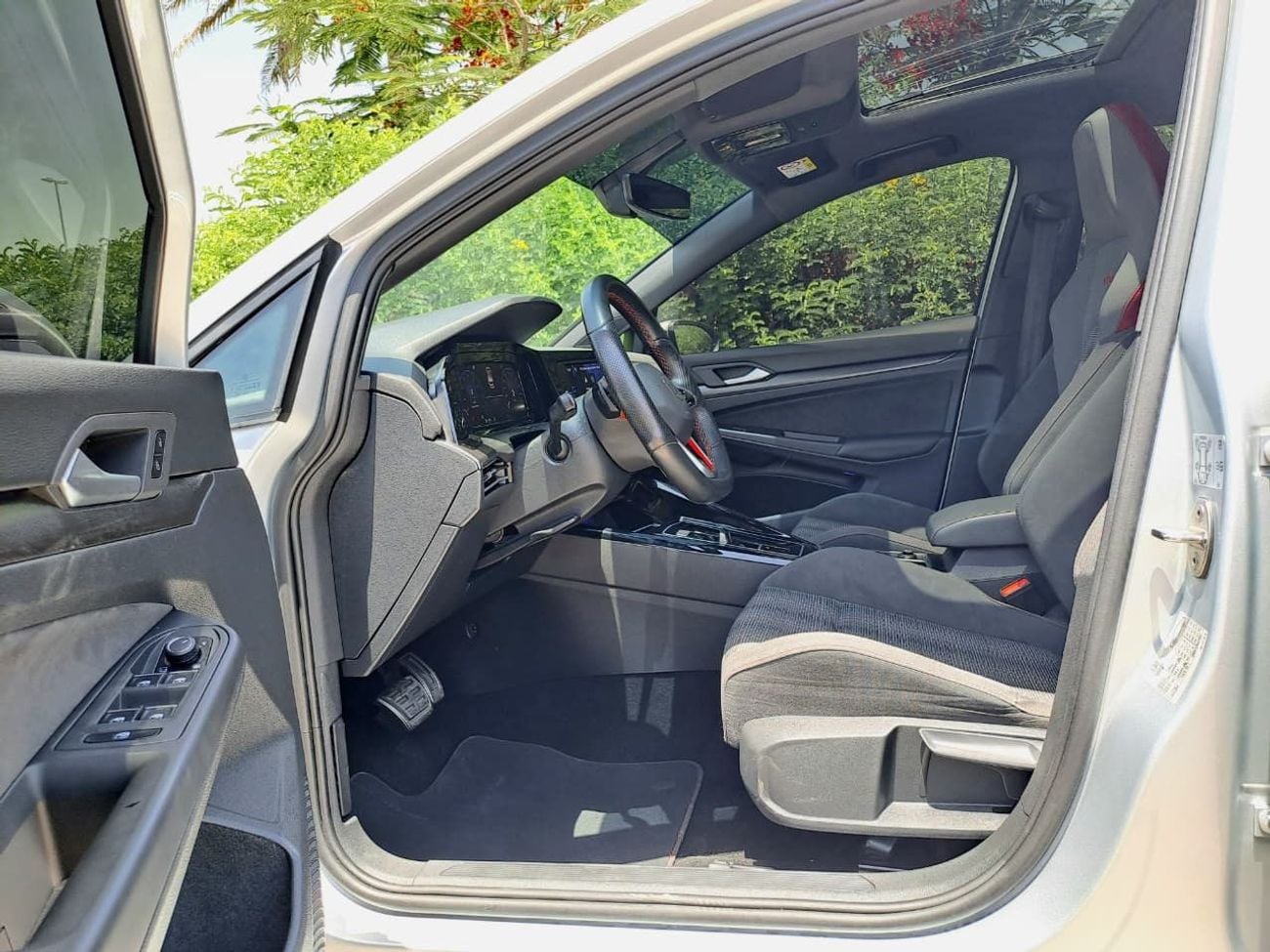 Volkswagen Golf 1,456-MONTHLY | 2.0 TURBO GOLF GTI P1 | PANORAMIC SUNROOF | WARRANTY