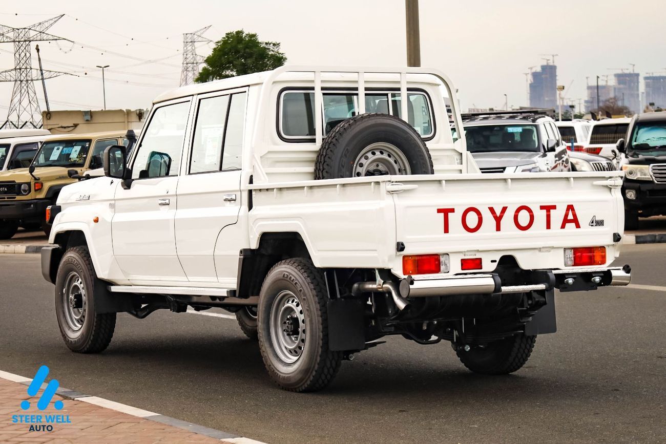 Toyota Land Cruiser Pick Up Double-Cab LC 79 | 2.8L Turbo DSL | GCC Specs | 4WD MT | Heavy Duty Workhorse | Export Ready