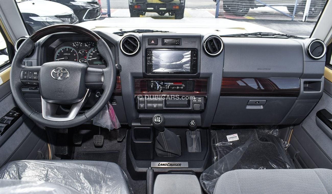Toyota Land Cruiser 70 2024 - TOYOTA LC 76 5 DOORS HARD TOP - V8 4.5L DSL