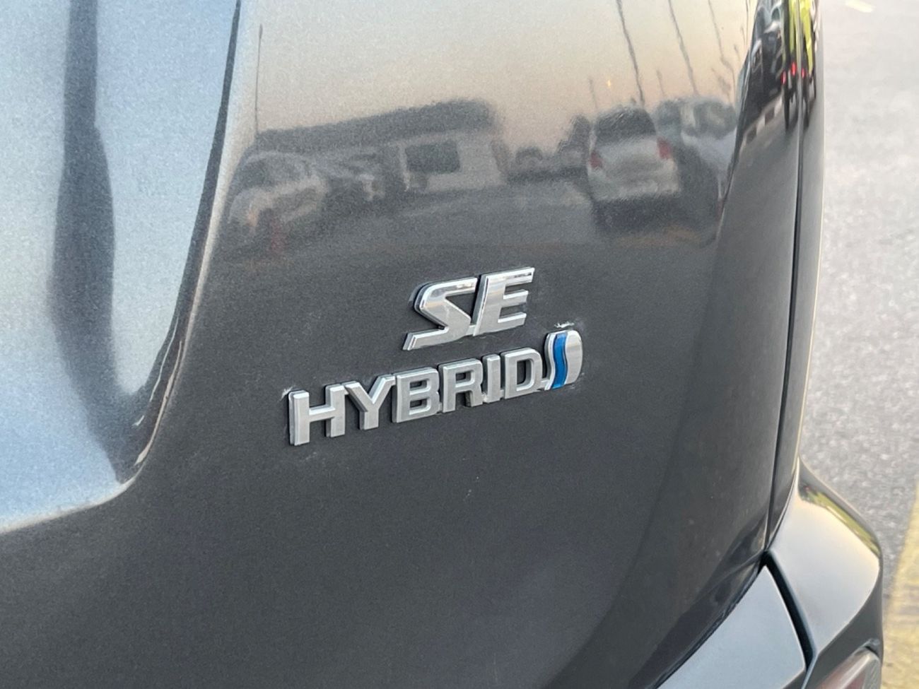 Toyota RAV4 2018 TOYOTA RAV4 SE HYBRID FULL OPTIONS IMPORTED FROM USA