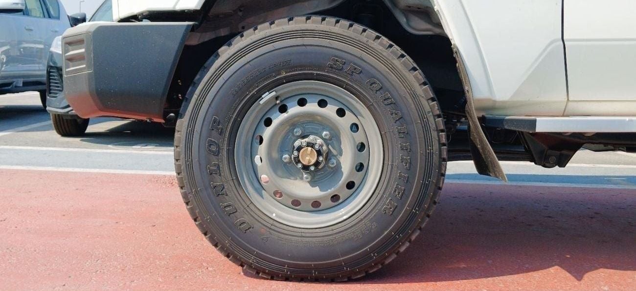 Toyota Land Cruiser Pick Up Toyota LC79 DC 4.2L Diesel Manual with Difflock 2025YM