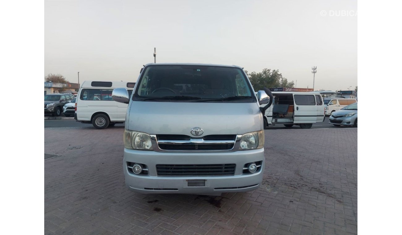 تويوتا هاياس TOYOTA HIACE VAN RIGHT HAND DRIVE (PM1639)