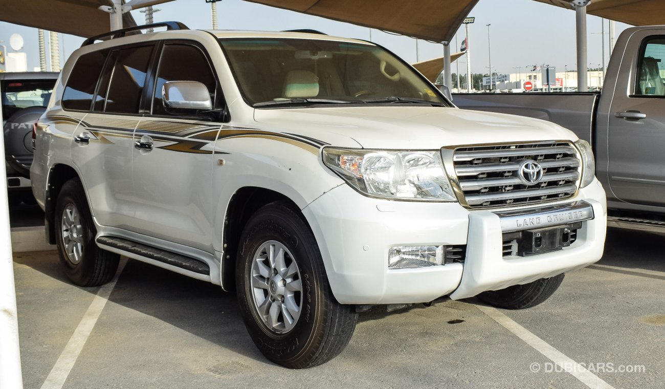 Toyota Land Cruiser VXR V8