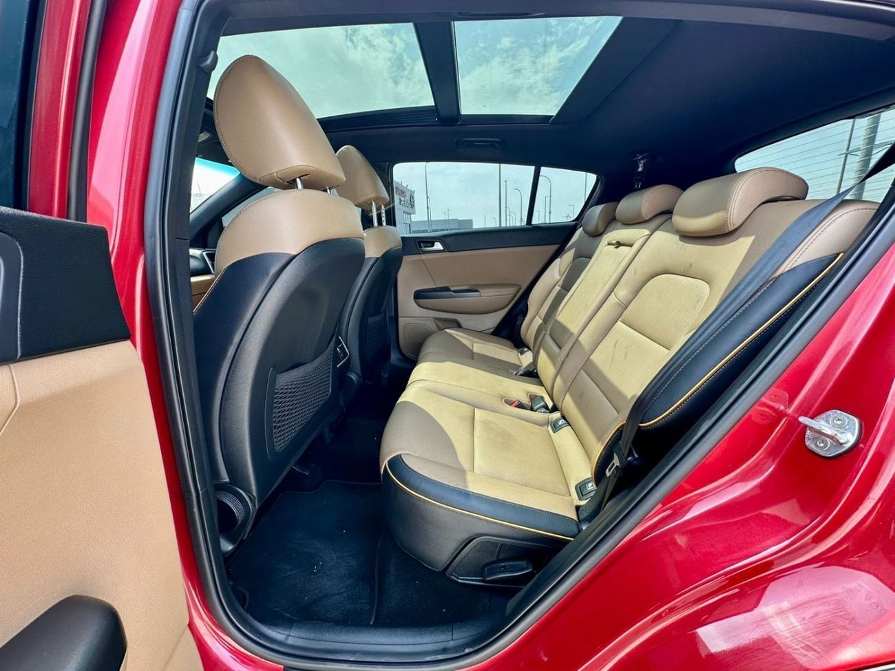 كيا سبورتيج EX 1.6L