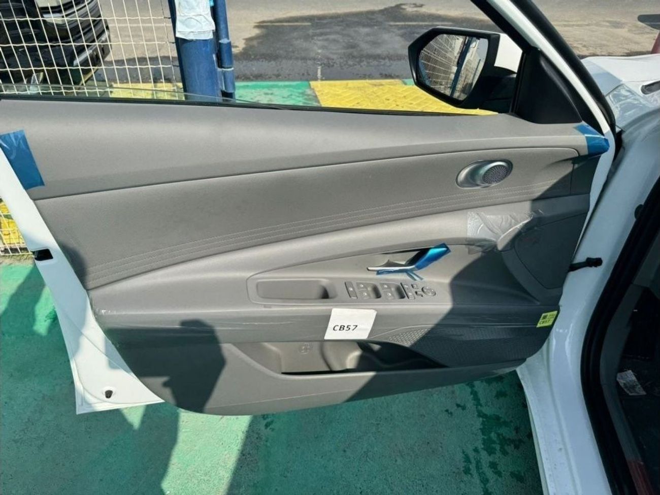 Hyundai Elantra 1.6L PETROL SUNROOF 2025 GCC