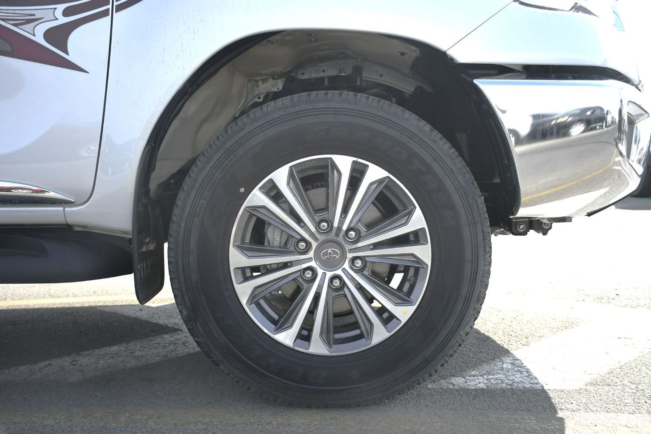 Toyota Hilux 2.7L Manual With Front 2 seats cooling ! Air compressor GCC Full Option ( Ready Stock)