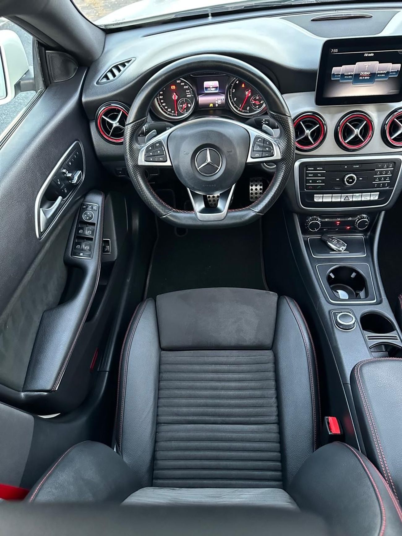 Mercedes Benz CLA250 Sport 45 Mercedes CLA 250_Gcc_2018_Excellent_Condition _Full option