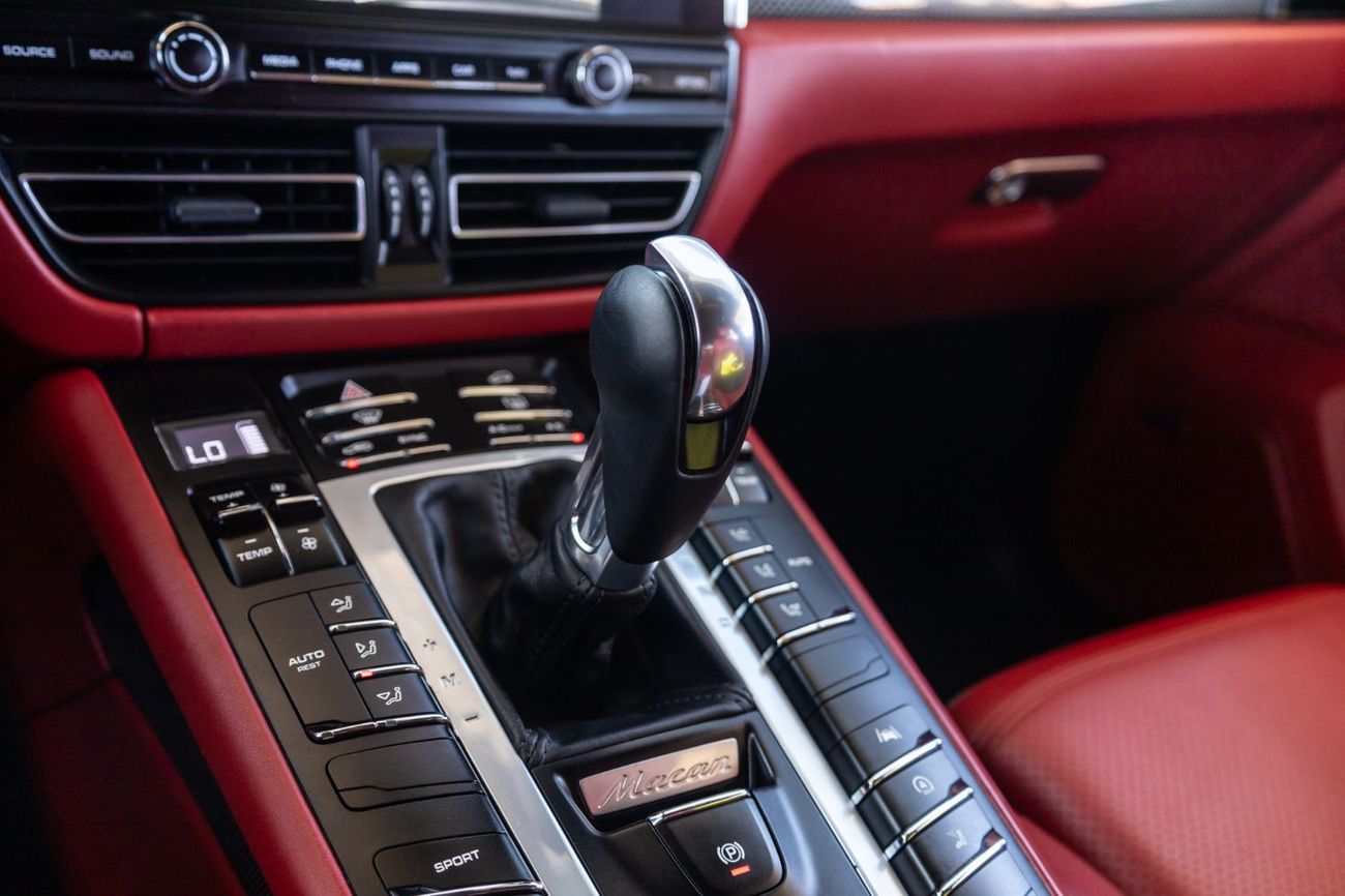 بورش ماكان Std 2.0L (252 HP)