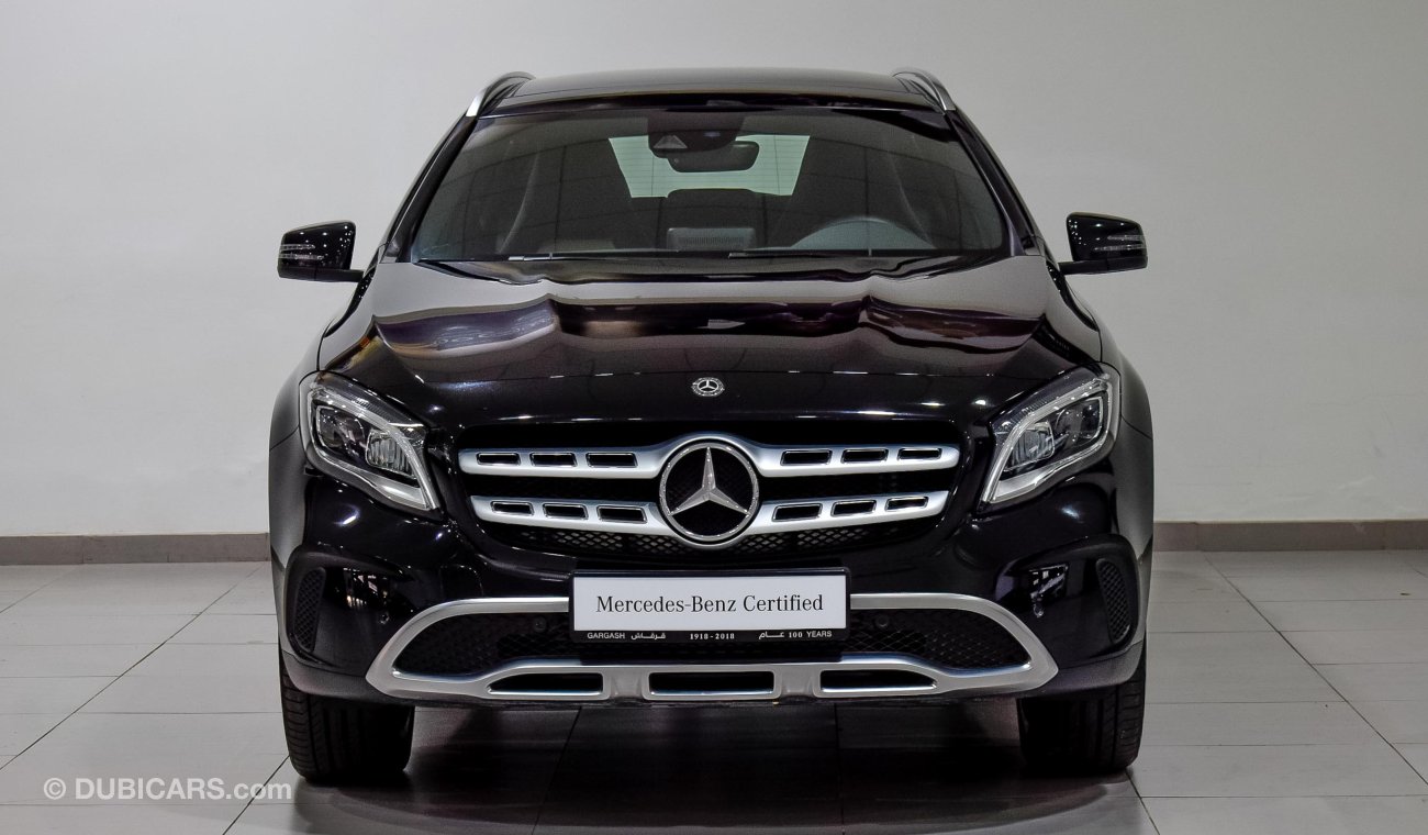 مرسيدس بنز GLA 250 4Matic عدد الكيلومترات منخفضة مع 4 سنوات من الخدمة و 5 سنوات من الضمان