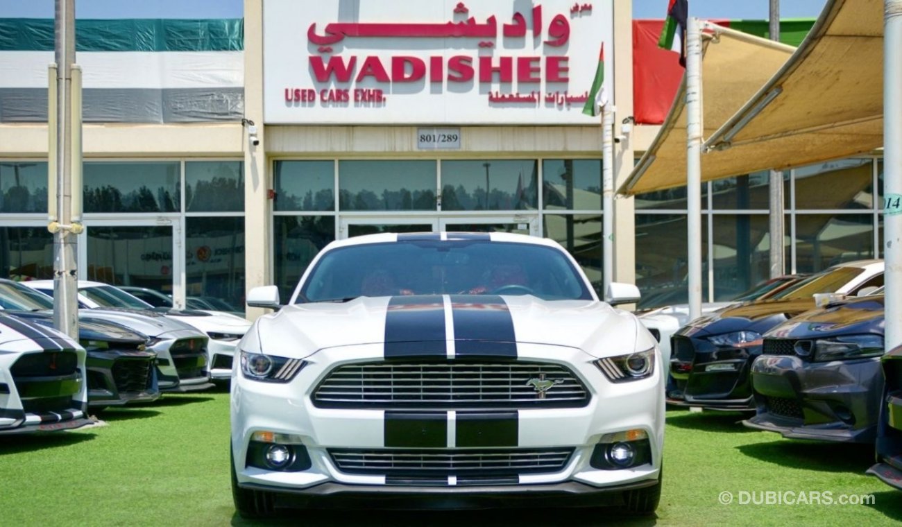 فورد موستانج SOLD!!!!!Mustang Standard V6 3.6L 2017/MANUAL/ Leather Interior/ Very Good Condition