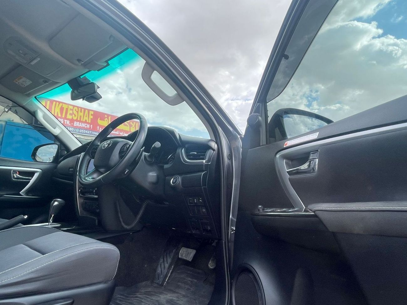 تويوتا فورتونر right hand drive diesel 2.8 liter