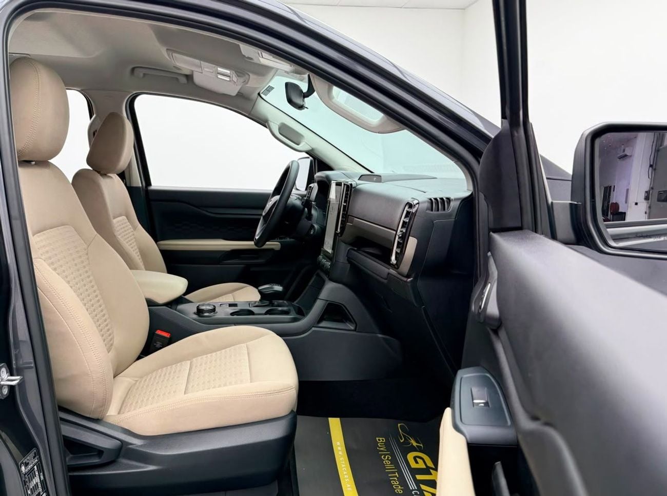 Ford Everest XLS 2024 Ford Everest XLS, 2029 Ford Warranty + Service Pack, Full Ford Service History, Low Km, GCC