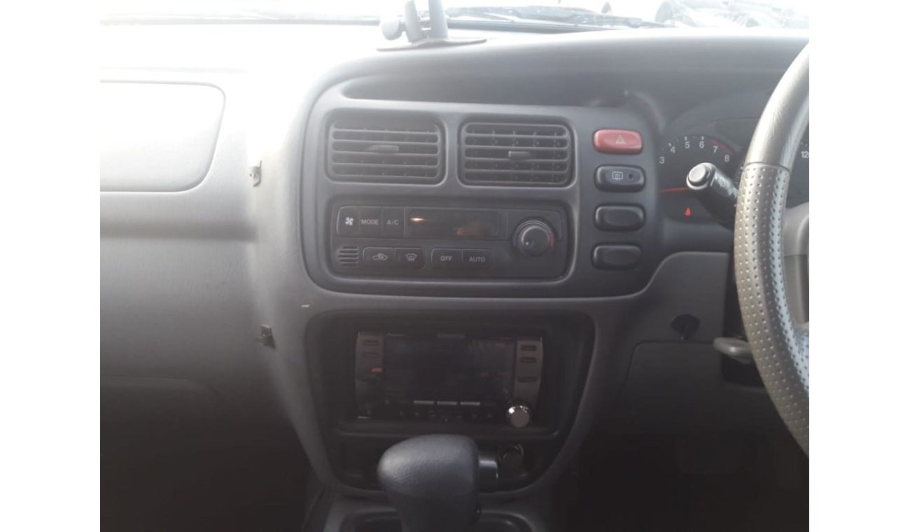 سوزوكي إيسكودو Suzuki Escudo RIGHT HAND DRIVE (Stock no PM 262)