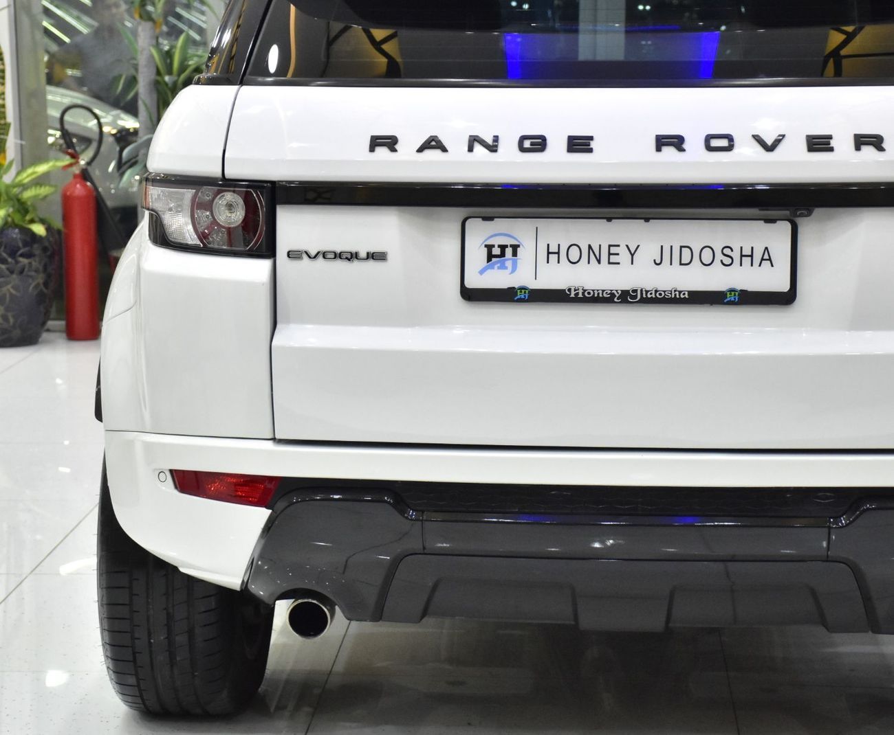 لاند روفر رانج روفر إيفوك EXCELLENT DEAL for our Land Rover Range Rover Evoque ( 2015 Model ) in White Color GCC Specs