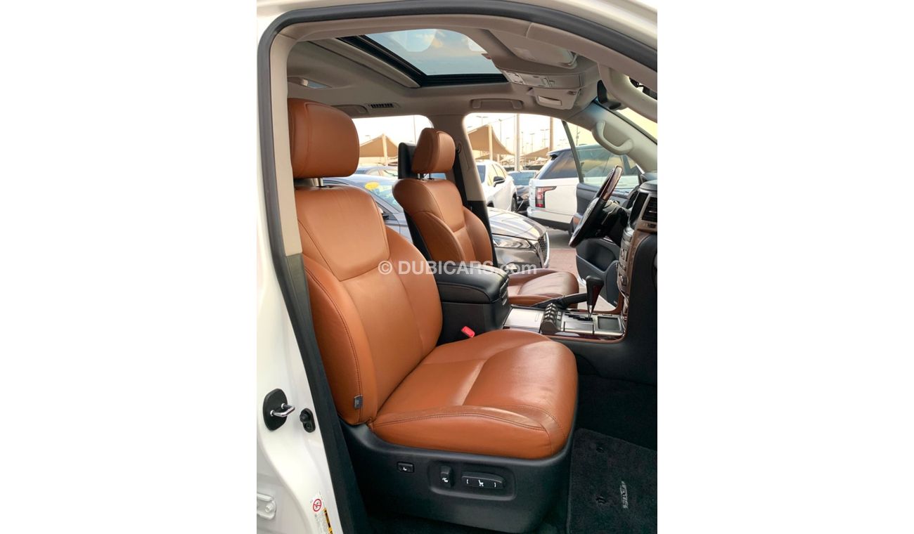 Lexus LX 570