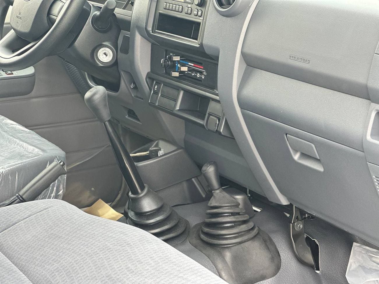 Toyota Land Cruiser LC78 4.2L DSL M/T // STD Option With Power Windows , Center Lock // Special Offer // By Formula Auto